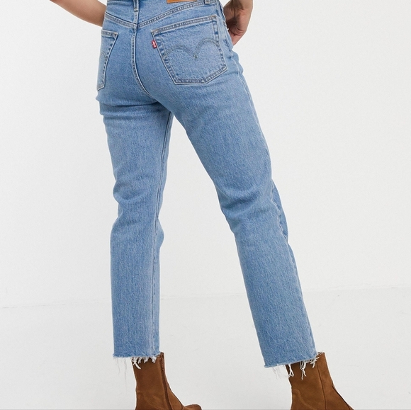 HR Distressed Levis - Picture 2 of 11